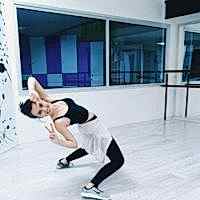 ezgi-yildirim-bale-moderndans-ogretmeni